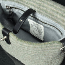 Load image into Gallery viewer, Compass