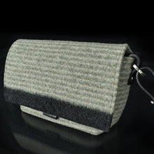 Load image into Gallery viewer, Compass