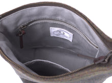 Load image into Gallery viewer, Scout