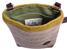 Load image into Gallery viewer, Trail - Gold Army