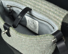 Load image into Gallery viewer, Compass - Multistripe Nettle/Gravel