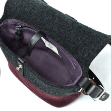 Load image into Gallery viewer, Compass